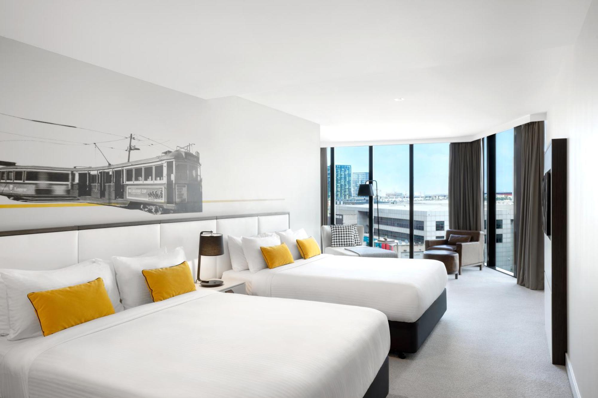 Peppers Docklands Hotel Melbourne Luaran gambar A typical room at the hotel